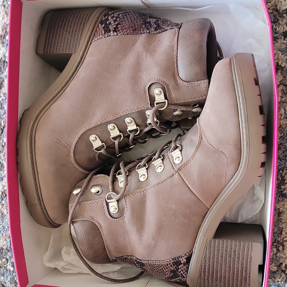 Women bootie